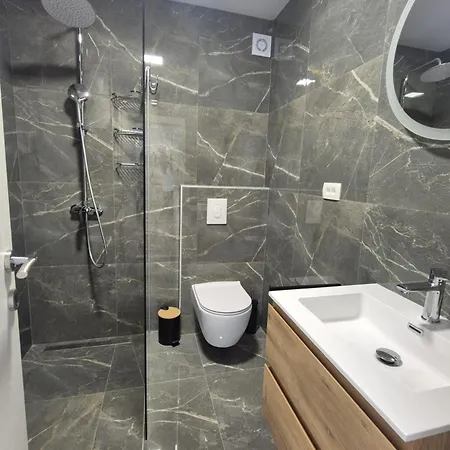 Apartamento M&m-sea View & Private Parking Makarska