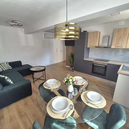M&m-sea View & Private Parking Apartamento